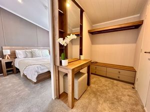 Photo 1- click for photo gallery